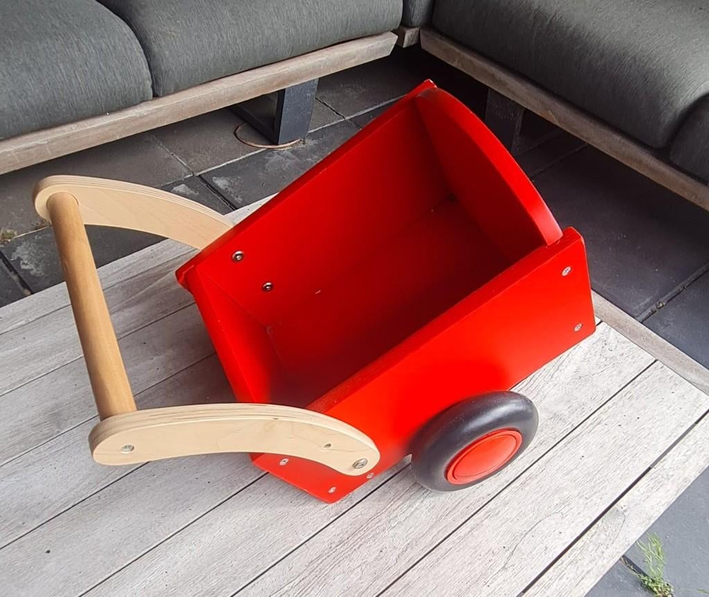 Rode houten kruiwagentje, Kinderen en Baby's, Speelgoed | Buiten | Voertuigen en Loopfietsen, Ophalen, Loopfiets