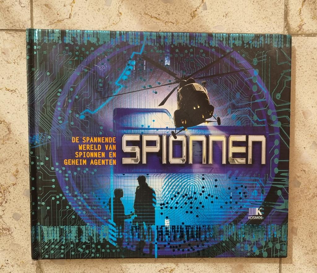 spionnenboek, Ophalen, Overige gebieden, Zo goed als nieuw, Meerdere auteurs