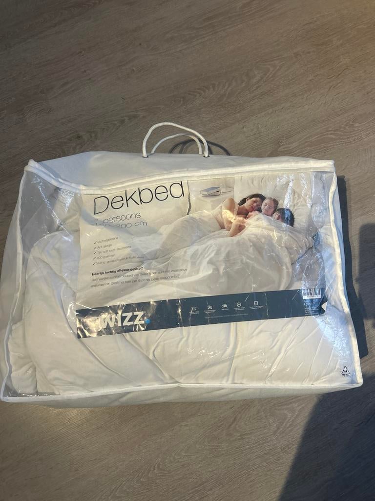 Swizz Eenpersoons Dekbed 140x200 cm, Huis en Inrichting, Slaapkamer | Beddengoed, Zo goed als nieuw, Deken of Dekbed, Eenpersoons