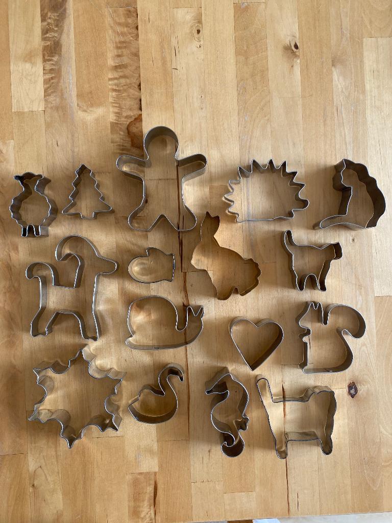 16 metalen Koekstekers zgan!, Overige typen, Zilver, Ophalen of Verzenden, Zo goed als nieuw