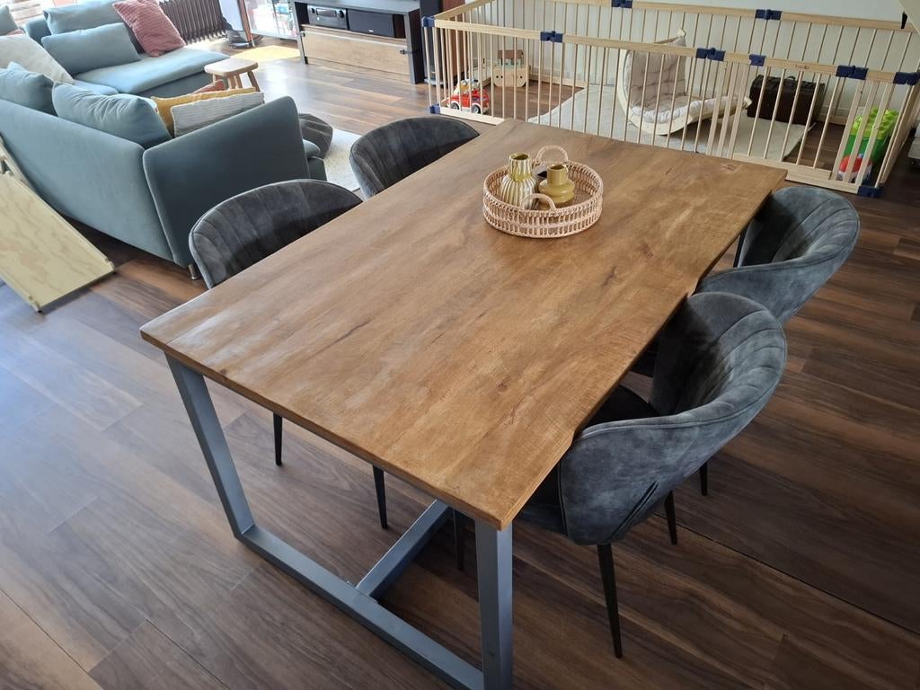 Houten tafel (stalen poot) + stoelen (donker groen velvet), Huis en Inrichting, Tafels | Eettafels, Ophalen, Gebruikt, 200 cm of meer