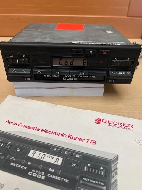 Becker Avus Cassette Electronic Kurier BE 778, Ophalen of Verzenden, Zo goed als nieuw