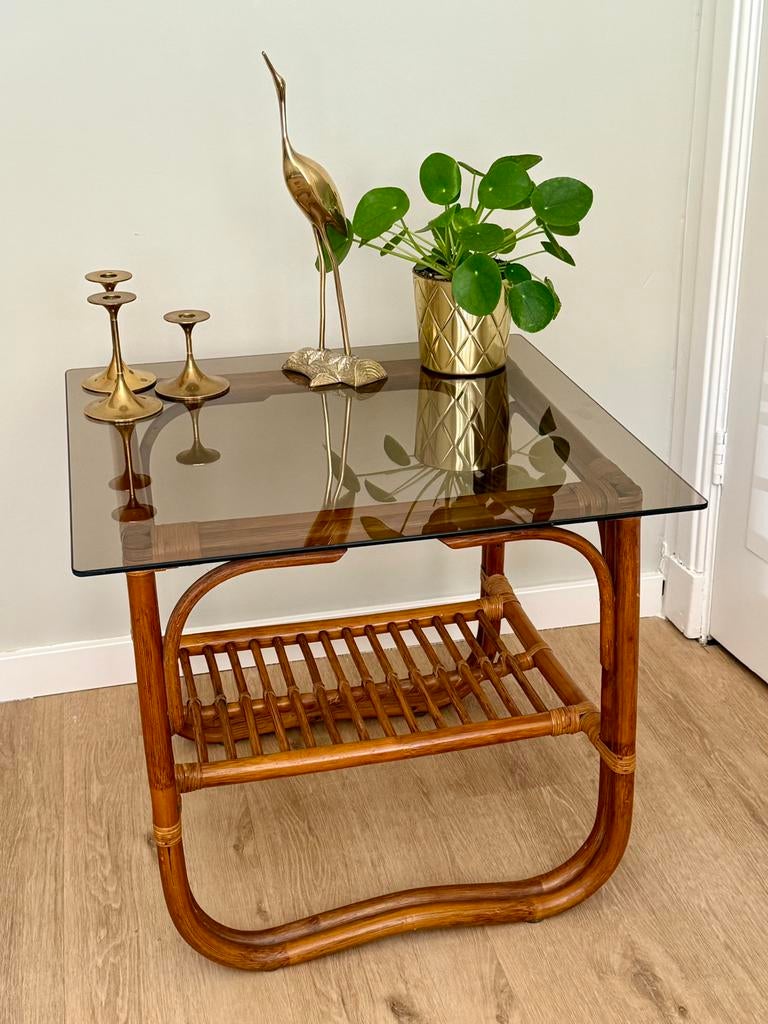 Vintage Rotan en Rookglas Salontafel, Ophalen, Zo goed als nieuw, 50 tot 100 cm, 50 tot 75 cm