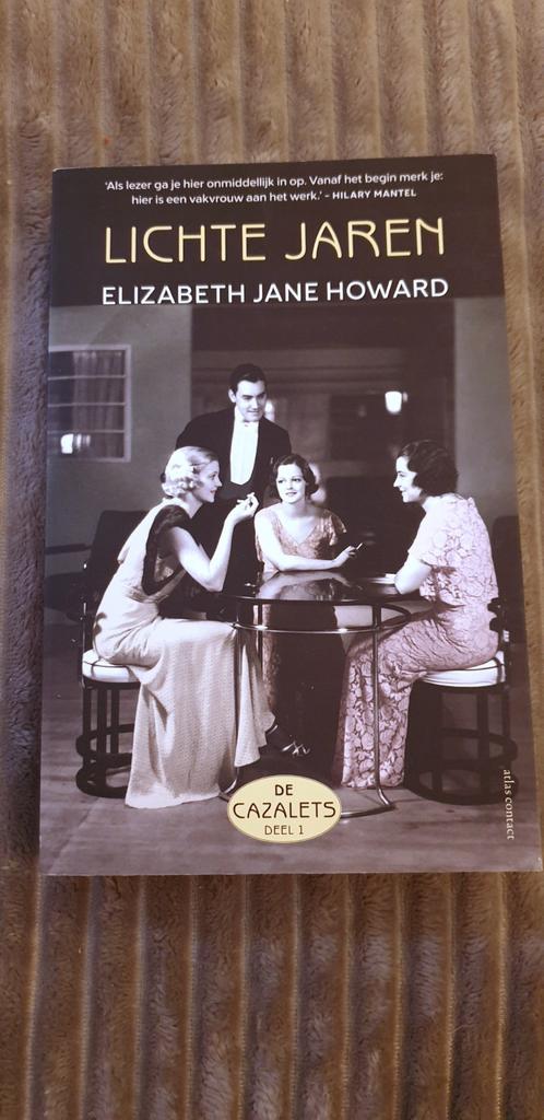 Elizabeth Jane Howard - Lichte jaren, Ophalen of Verzenden, Zo goed als nieuw, Elizabeth Jane Howard