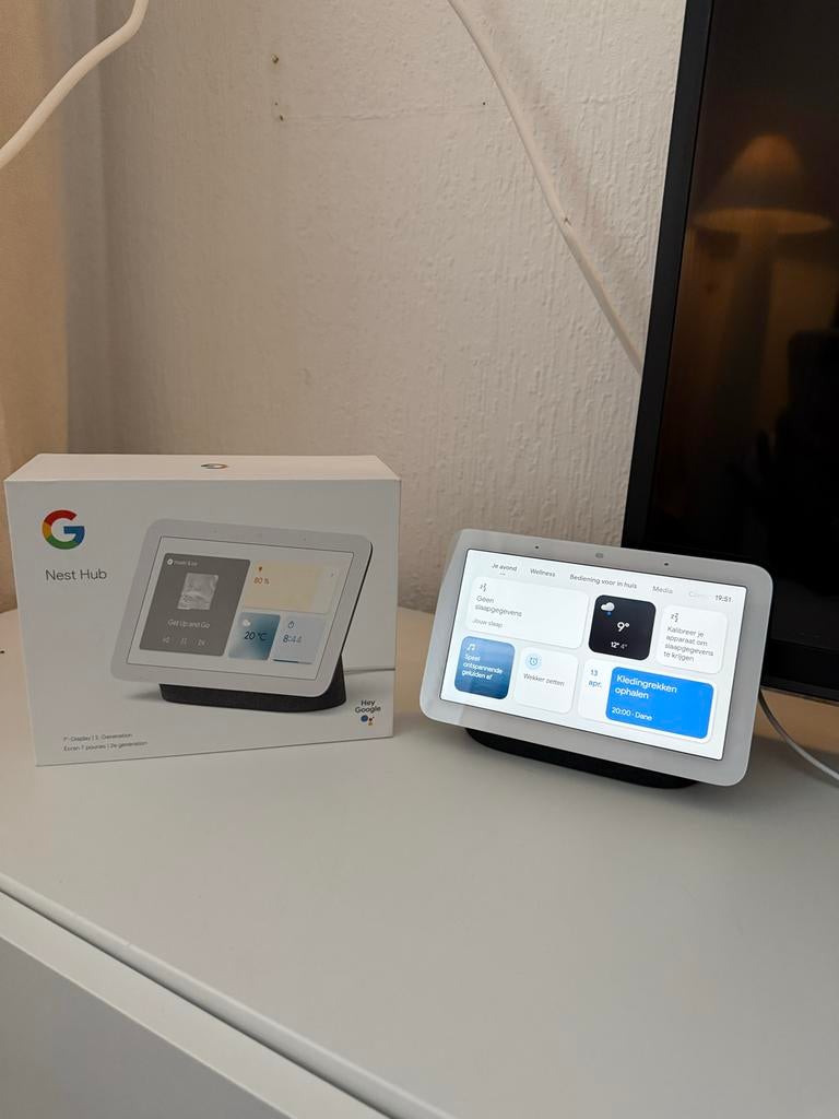 Google Nest Hub 2e generatie incl. doos en adapter, Ophalen, Zo goed als nieuw, Zonder harde schijf