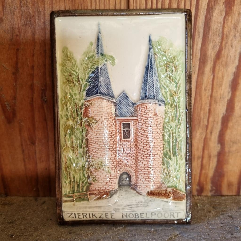 Wandtegel Zierikzee Nobelpoort - Vintage Keramiek, Antiek en Kunst, Ophalen of Verzenden
