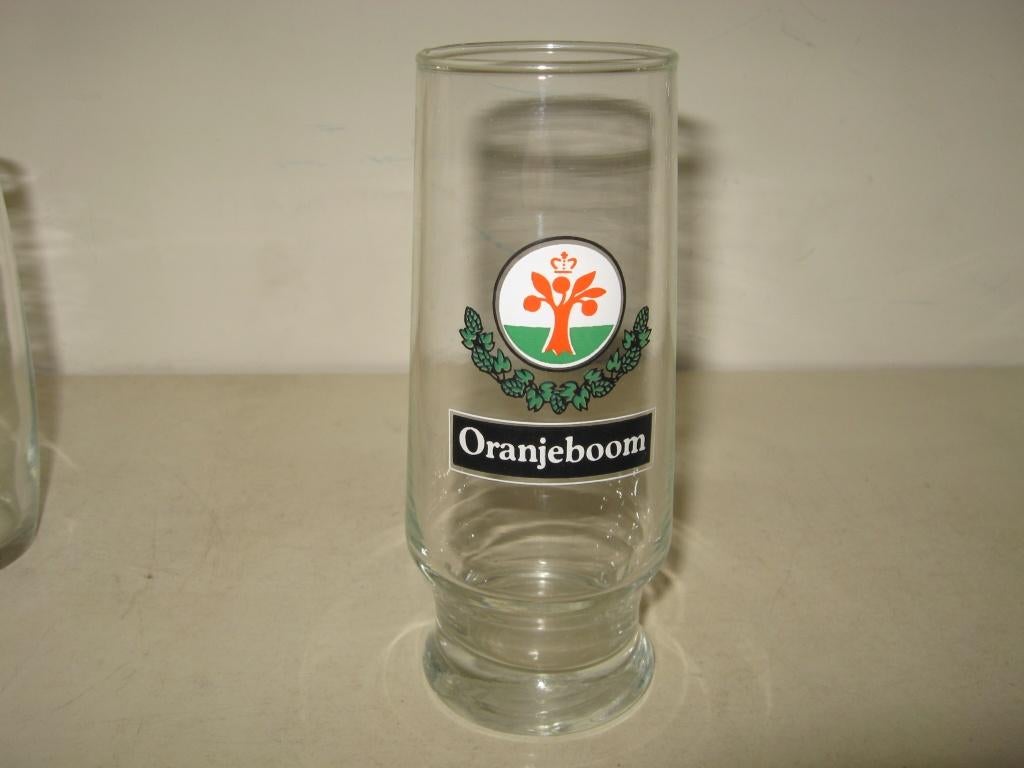 Oranjeboom in zwarte balk #6 ... knikglas, Verzamelen, Biermerken, Ophalen of Verzenden, Zo goed als nieuw, Glas of Glazen, Oranjeboom