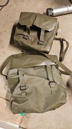 2 waterdichte pukkels, Ophalen of Verzenden, Landmacht, Nederland