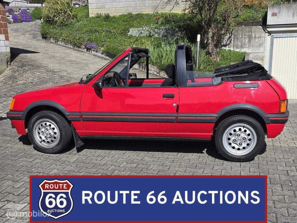 Peugeot 205 CTI Cabriolet | 1990 | Route 66 Auctions, Overige carrosserieën, Zwart, Bedrijf, Handgeschakeld