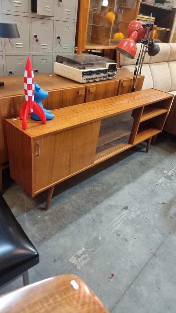 Vintage sideboard jaren 60 180cm lang, Huis en Inrichting, Kasten | Dressoirs, Zo goed als nieuw, 150 tot 200 cm, 25 tot 50 cm