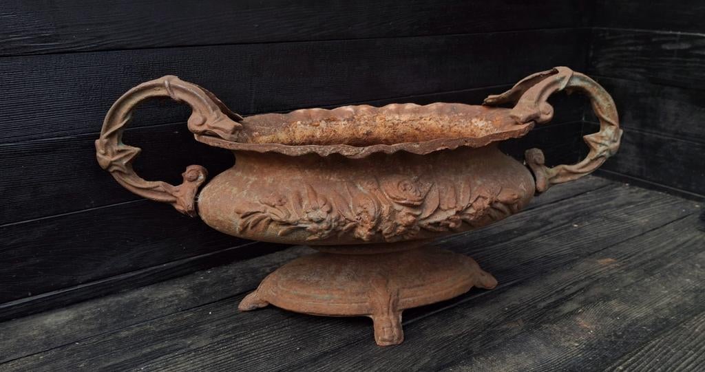 Antieke gietijzeren  Franse Louis XV-stijl. jardiniere, Antiek en Kunst, Ophalen of Verzenden