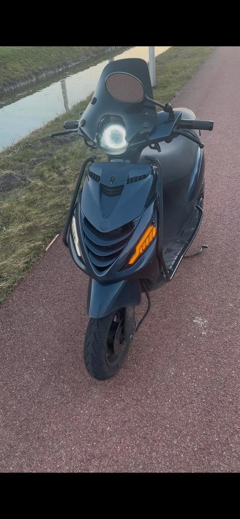 Piaggio Zip 4Takt IGET E4 - AL EEN BOD VAN 1450, Fietsen en Brommers, Brommeronderdelen | Scooters, Zo goed als nieuw, Piaggio