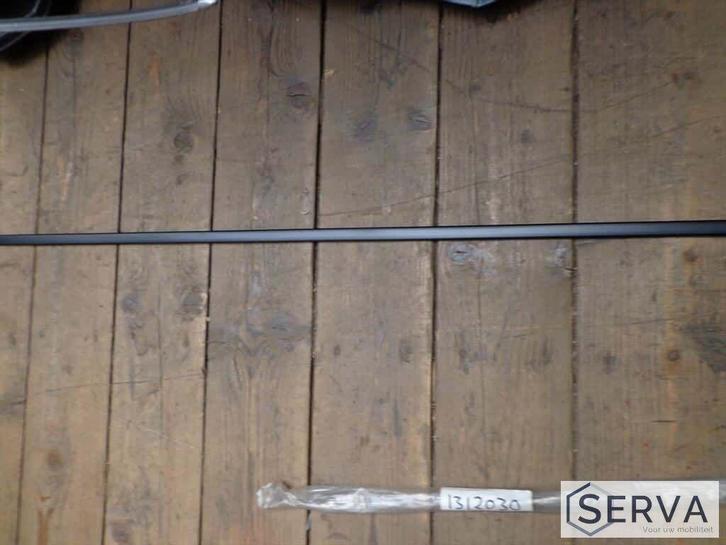 Onderste raamlijst Volvo 245 RA tot 1990 P/N 1312030, Auto-onderdelen, Carrosserie en Plaatwerk, Ophalen of Verzenden