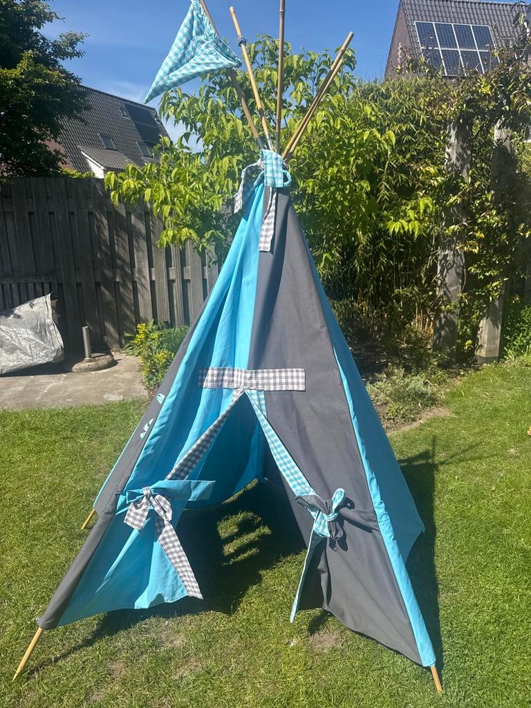 Leuke speel tipi tent voor binnen en buiten, Ophalen, Gebruikt