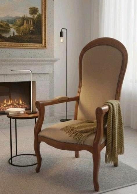 Strakke Louis Philippe Voltaire Fauteuil Beige Bekleding, Ophalen