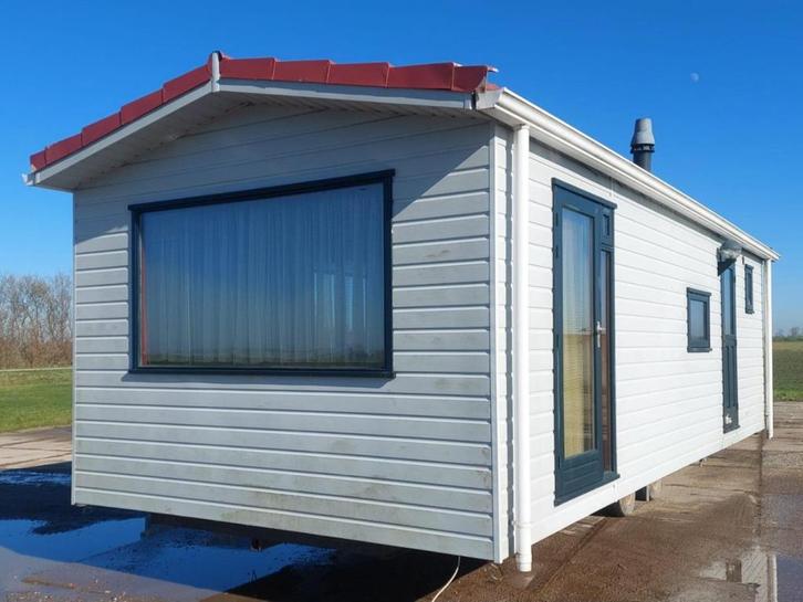 Chalet met dubbelglas en CV, 9,5x3,7, Caravans en Kamperen, Stacaravans