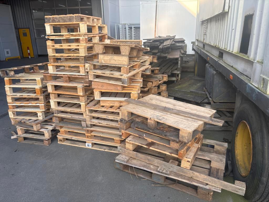 Oude/kapotte pallets en bigbags haardhout, Tuin en Terras, Haardhout, Ophalen