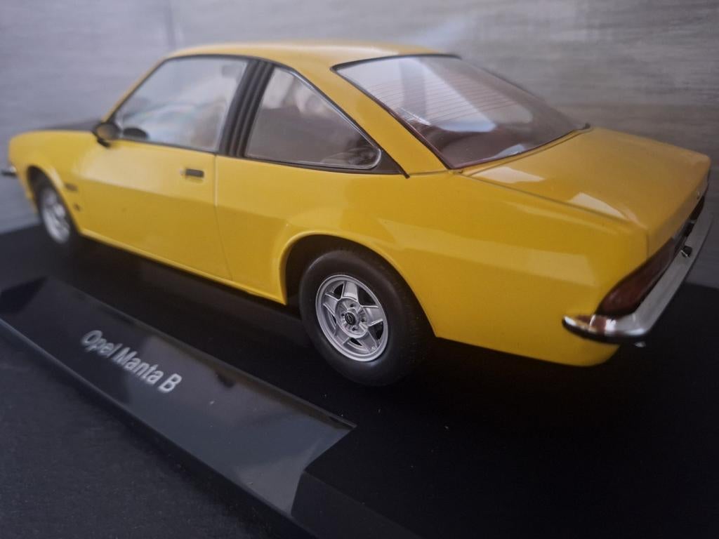 Opel Manta B GT/E 1975 Schaal 1:18, Overige merken, MCG, Nieuw, Ophalen of Verzenden