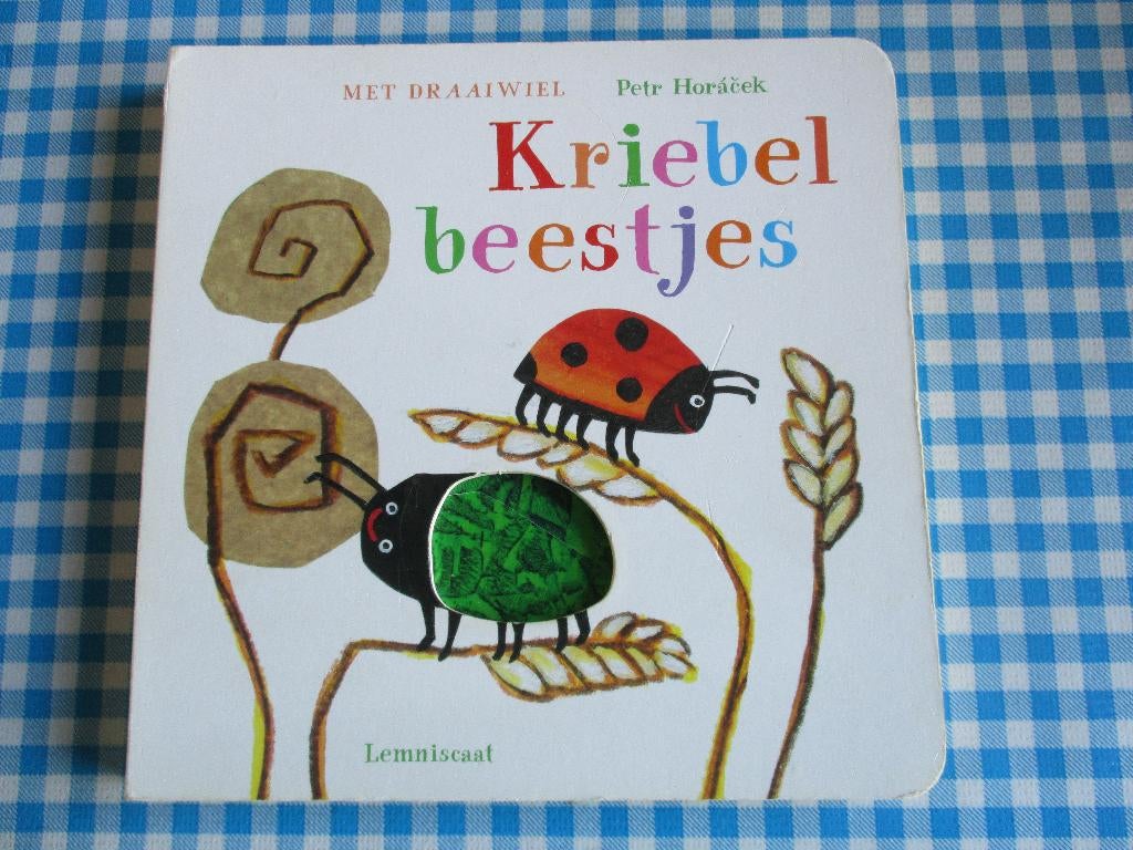 Kriebelbeestjes - boek voor peuters, Boeken, Ophalen of Verzenden, Zo goed als nieuw, Petr Horácek, 2 tot 3 jaar