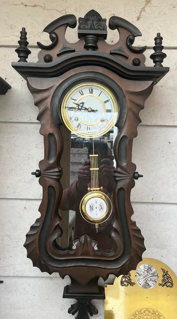 Weense hang regulateur, Uitgewerkt Hout in zeer nette staat, Antiek en Kunst, Ophalen
