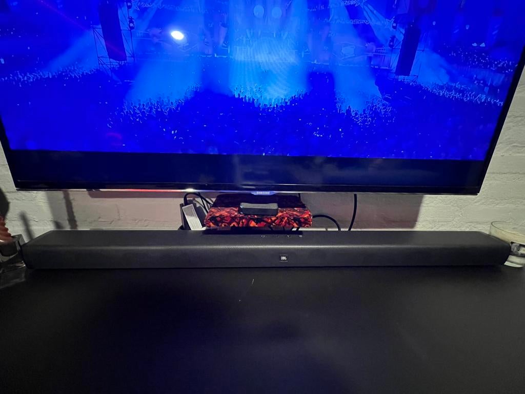 Jbl Soundbar + Subwoofer 3.1, Ophalen