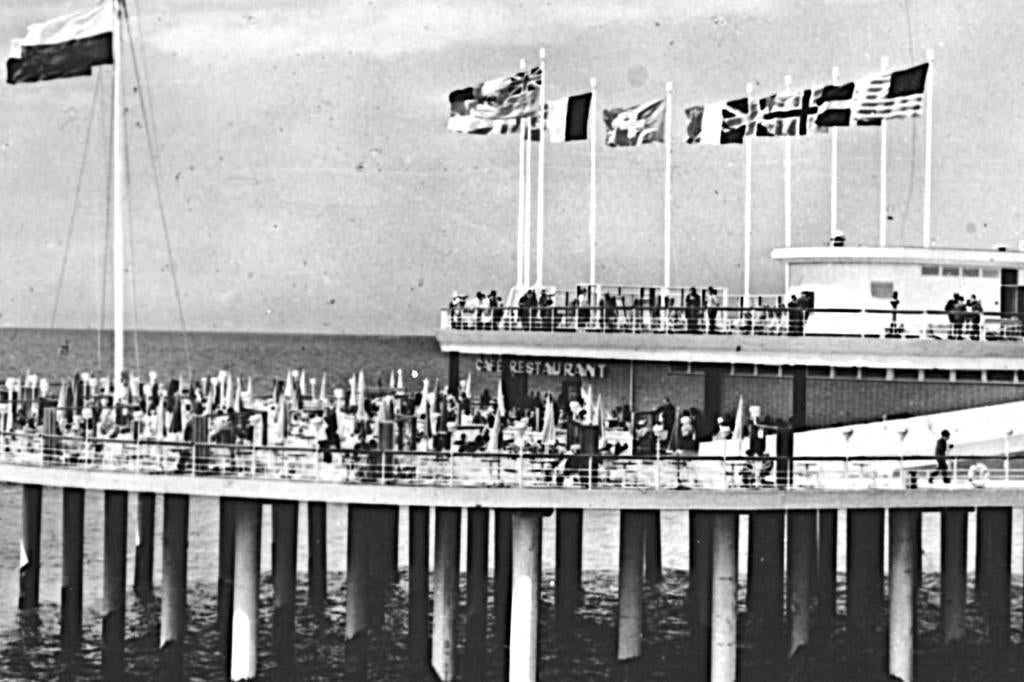 948111 Scheveningen 1967 Pier  zegel Koeltorens Staatsmijnen, Ophalen of Verzenden, 1960 tot 1980, Gelopen, Zuid-Holland