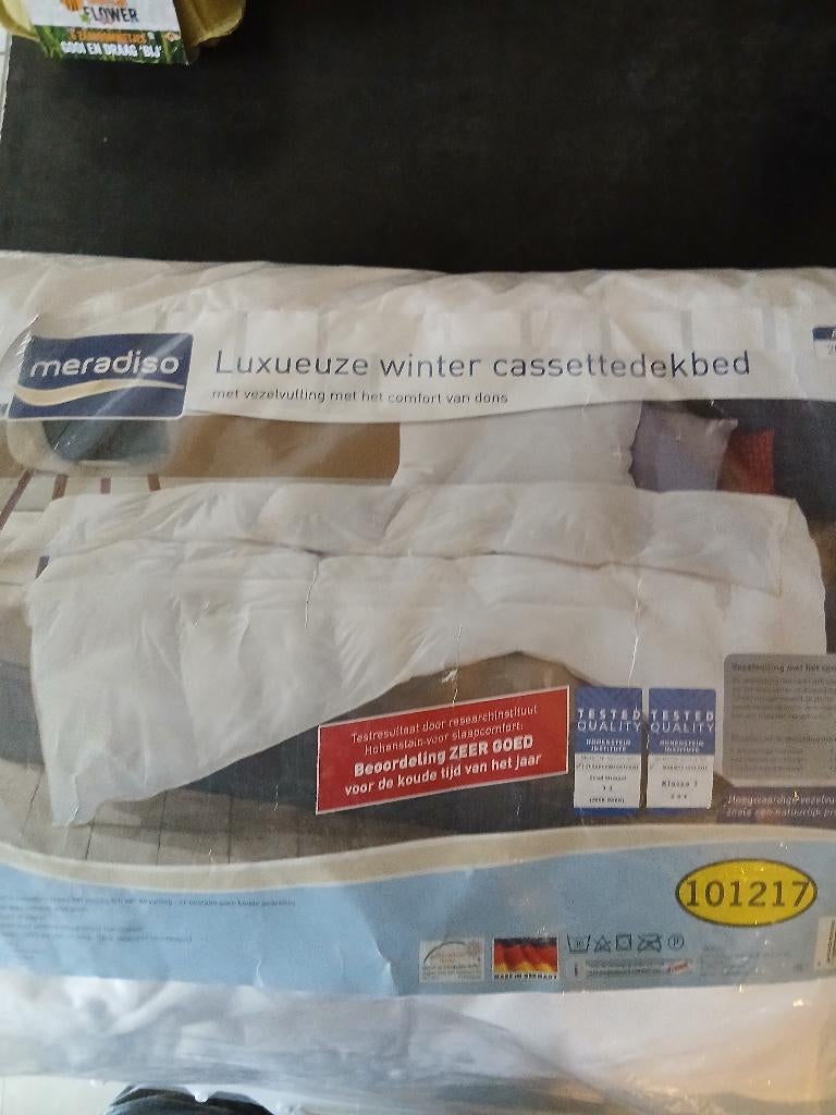 Cassette dekbed, Huis en Inrichting, Slaapkamer | Beddengoed, Wit, Ophalen of Verzenden, Deken of Dekbed, Nieuw