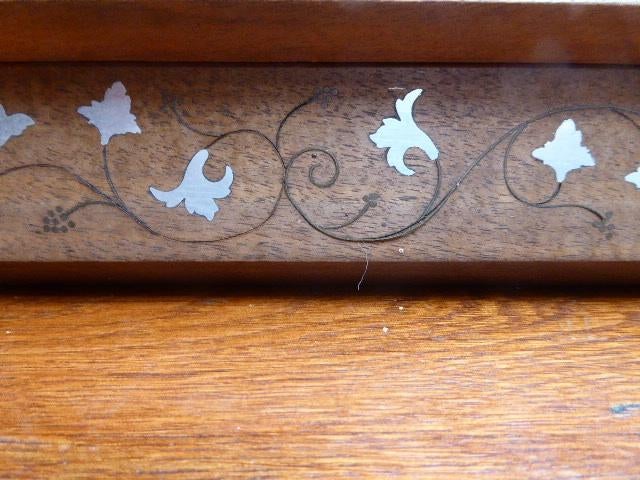 Mooie houten doos met ingelegde figuren, Ophalen of Verzenden