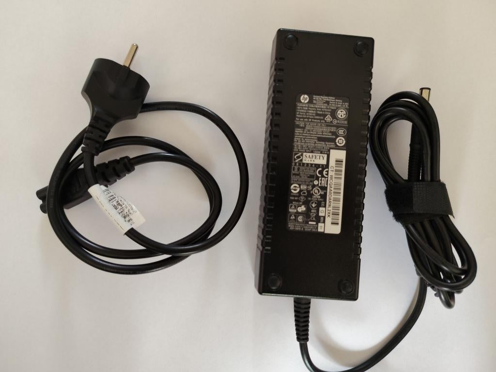 HP Oplader 135W - Origineel en Zo Goed als Nieuw, Computers en Software, Laptop-opladers, Ophalen of Verzenden, Zo goed als nieuw
