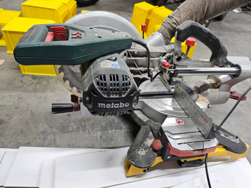 Metabo Afkortzaag - KGS254, Doe-het-zelf en Verbouw, Gereedschap | Zaagmachines, Gebruikt, 70 mm of meer, Ophalen of Verzenden