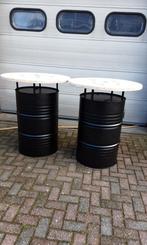 Statafels van een olievat, Ophalen