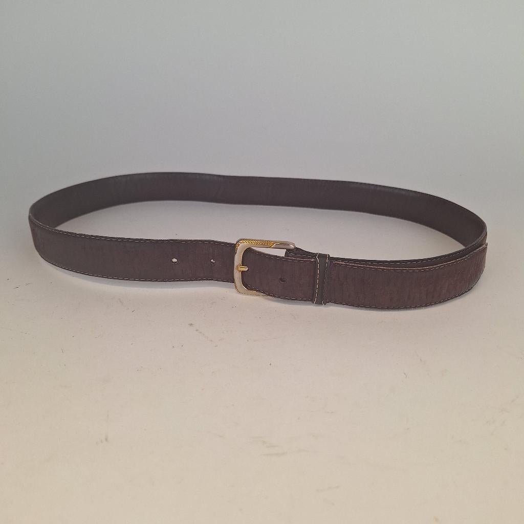 Bordeauxrode suède heren riem, 85cm, Kleding | Heren, Riemen en Ceinturen, Overige kleuren, Echt leder, Minder dan 95 cm, Ophalen of Verzenden