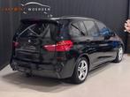 BMW 2-serie Gran Tourer 216i 7p. M-Sport | DEALER ONDERHOUDE, Auto's, BMW, Voorwielaandrijving, 730 kg, 2-Serie Gran Tourer, Zwart