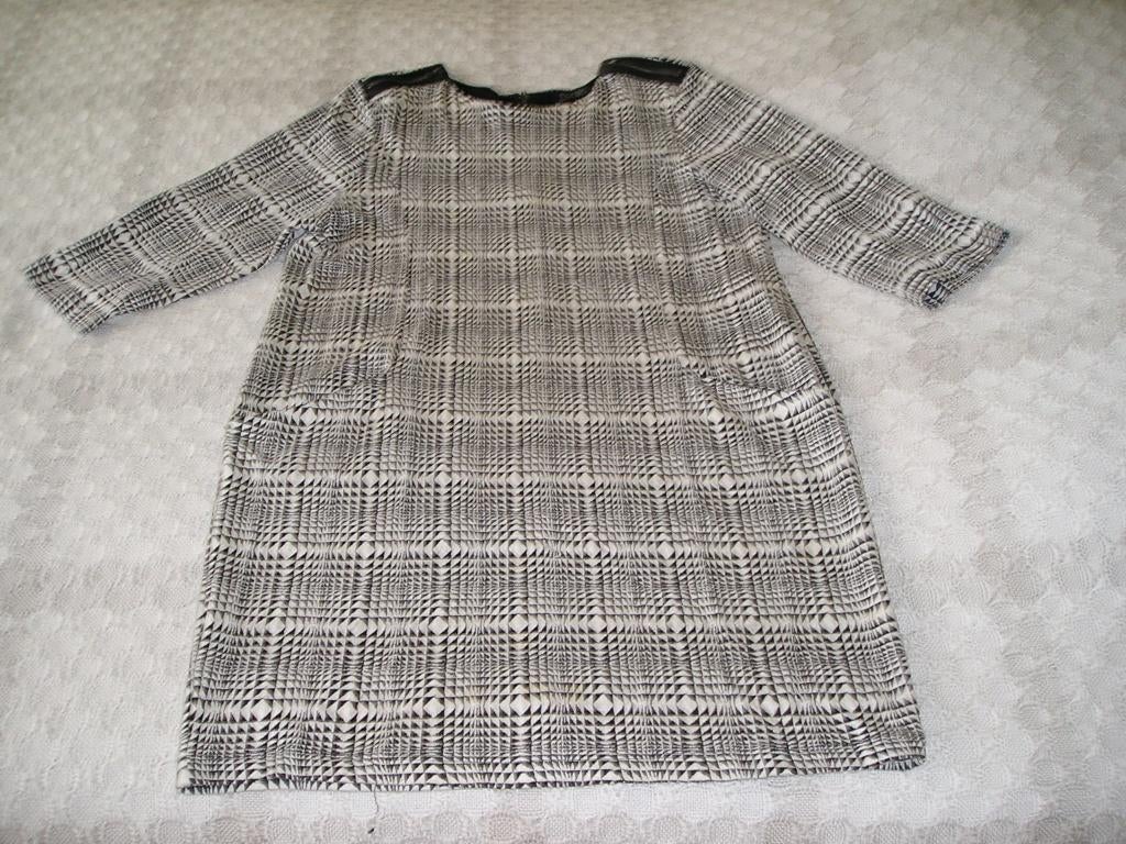 prachtige aparte zwart/wit jurk / tuniek Norah maat 44, Kleding | Dames, Ophalen, Overige kleuren, Maat 42/44 (L), Zo goed als nieuw