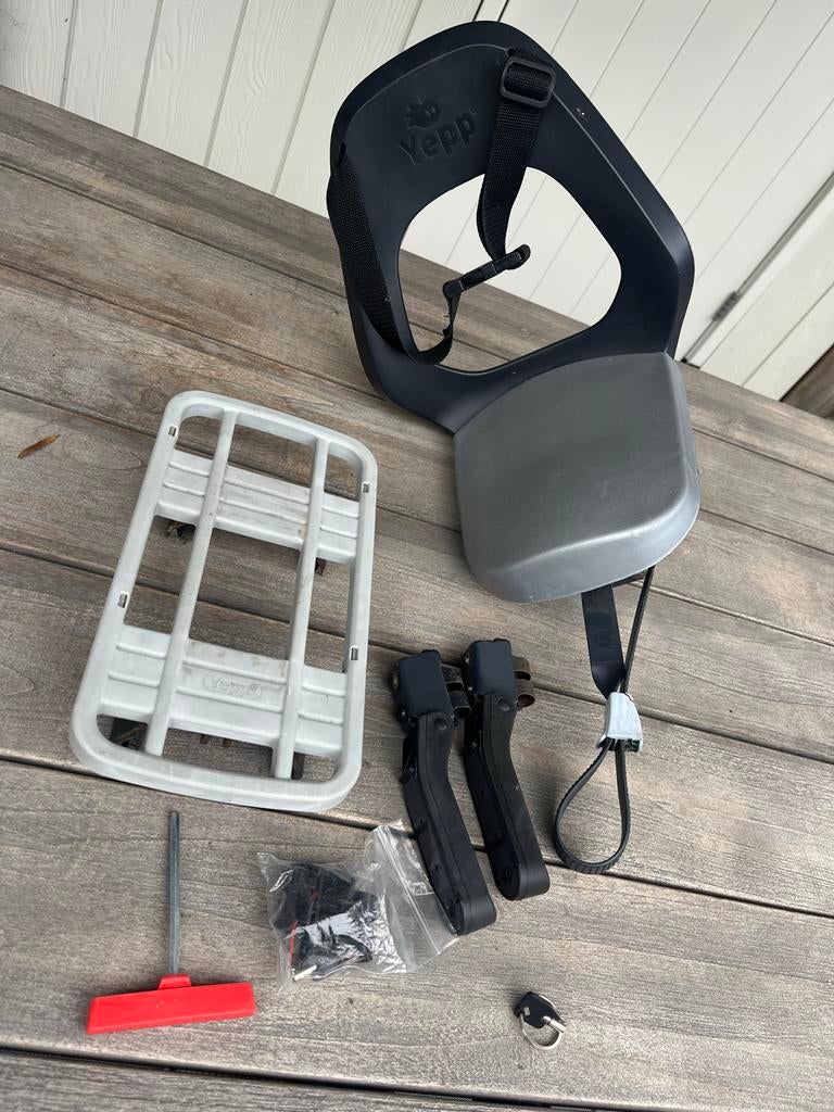 Yepp fiets achterzitje peuter/kleuter + bagagedrager yepp, Ophalen, Achterzitje, 9 t/m 18 kg, Gebruikt