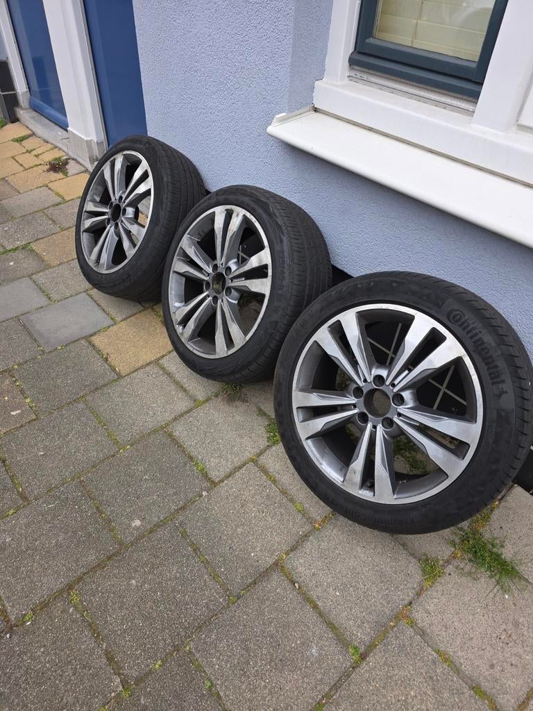 Mercedes banden 3 18 inch 4 17  3 losse banden 1 loss, Auto-onderdelen, Banden en Velgen, Banden en Velgen, 17 inch, Ophalen of Verzenden