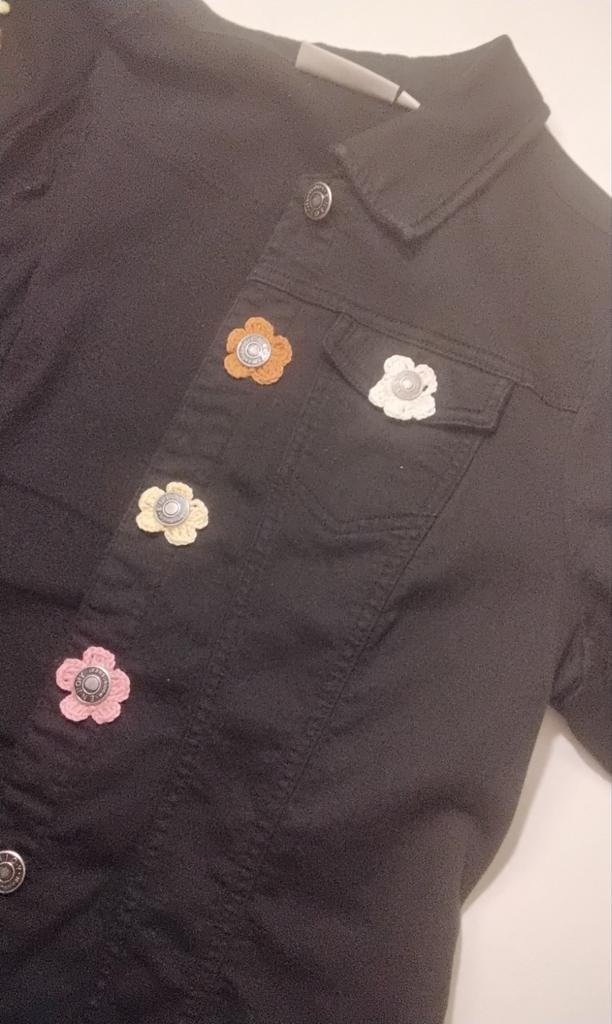 Gehaakte bloempjes voor over (jeans) knoop, Hobby en Vrije tijd, Ophalen of Verzenden, Nieuw, Haken, Overige typen