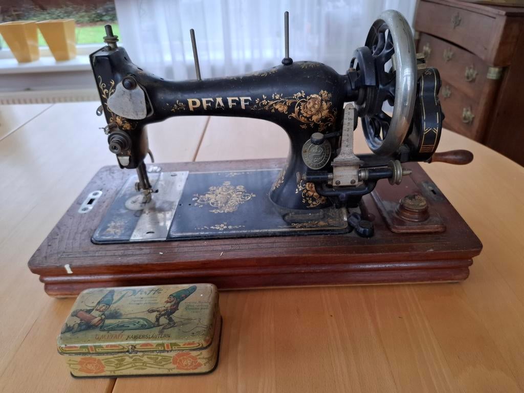 Oude naaimachine, Ophalen