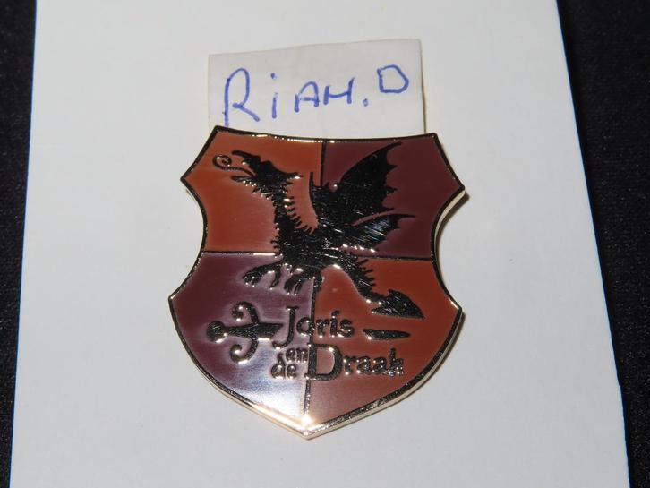 Efteling pin Joris en de Draak zonder origineel kaartje., Verzamelen, Efteling, Zo goed als nieuw, Button of Speldje, Ophalen