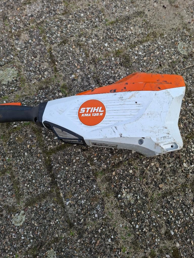 Stihl combimotor op accu KMA135 R, Ophalen, Zo goed als nieuw, Overige soorten, Stihl