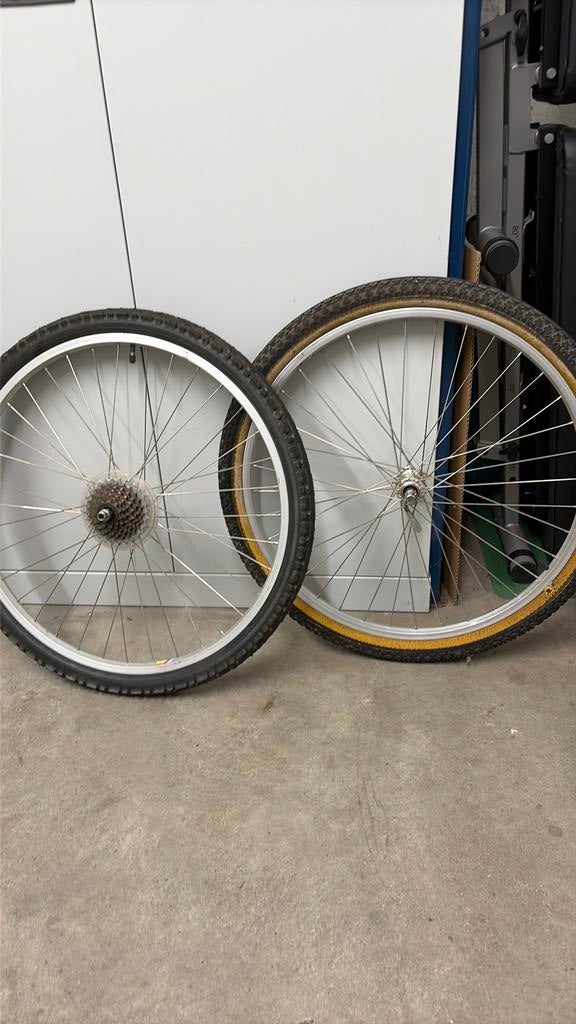 26 inch voor- en achterwiel, Ophalen, Gebruikt, Wiel, Aluminium
