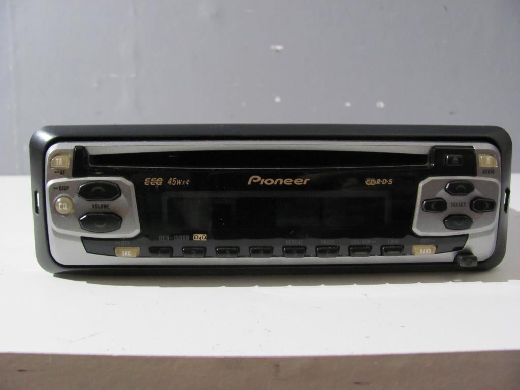 PIONEER radio/cdspeler type DEH-I590R werkt naar behoren, Ophalen of Verzenden, Zo goed als nieuw