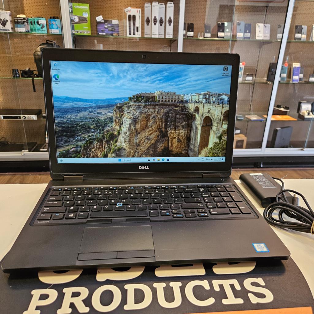 Dell Latitude 5580 - 256GB - 8GB - i5 6300u - Goede Staat, Computers en Software, Windows Laptops, Dell, Zo goed als nieuw, Support@Dell.com