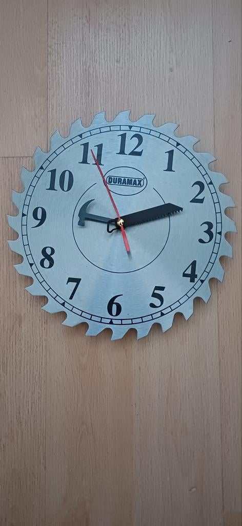 Cirkelzaagblad klok., Ophalen of Verzenden, Wandklok