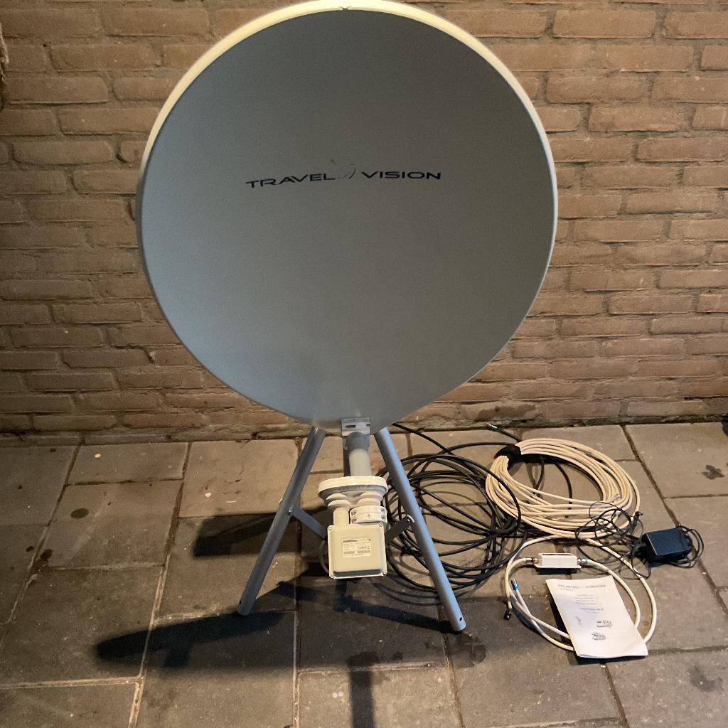 Volautomatische satellietzoeker Travel Vision R6, Caravans en Kamperen, Ophalen, Zo goed als nieuw