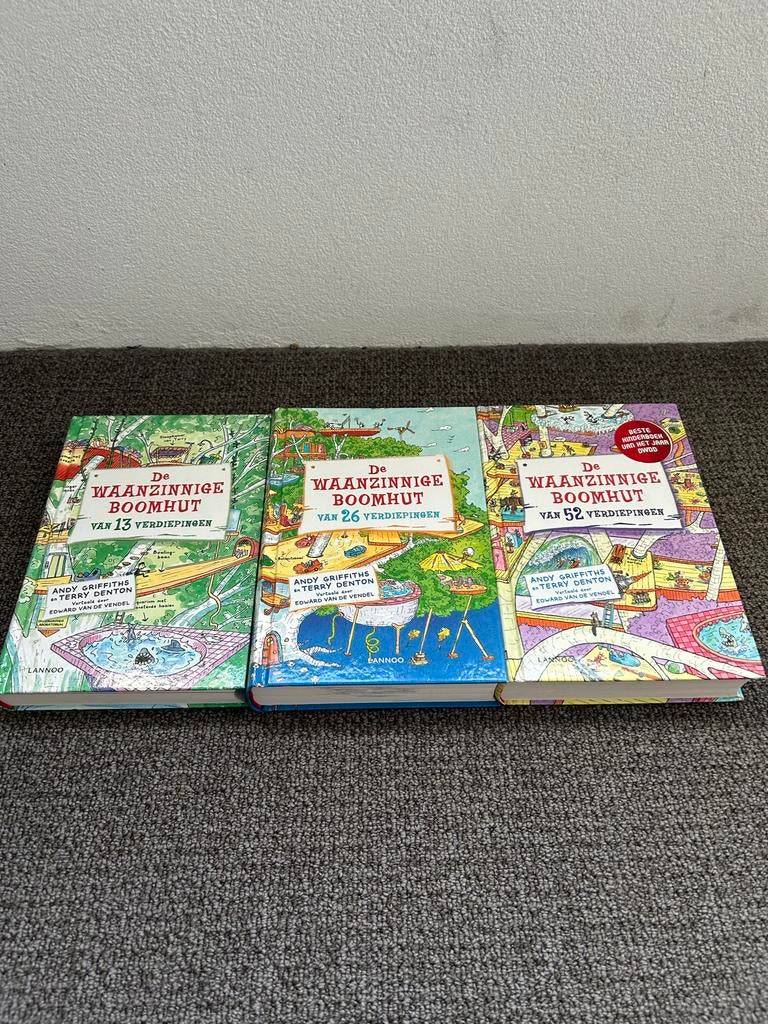 Waanzinnige Boomhut - 13, 26 & 52 verdiepingen, Ophalen of Verzenden, Zo goed als nieuw, Fictie algemeen
