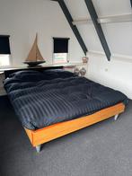 Vintage bed met verstelbare Bossflex extra lattenbodems, Huis en Inrichting, Ophalen, Bruin, Vintage, Tweepersoons