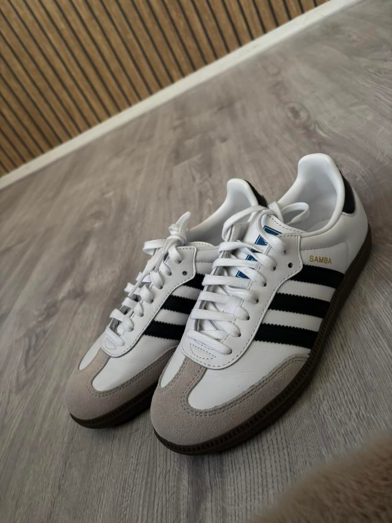 Adidas Samba maat 37 1/3 – zo goed als nieuw, Kleding | Dames, Schoenen, Ophalen of Verzenden, Zo goed als nieuw, Sneakers of Gympen