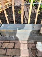 GRATIS GRATIS Border stapelblokken, Ophalen, Beton, Minder dan 100 cm, Minder dan 25 cm