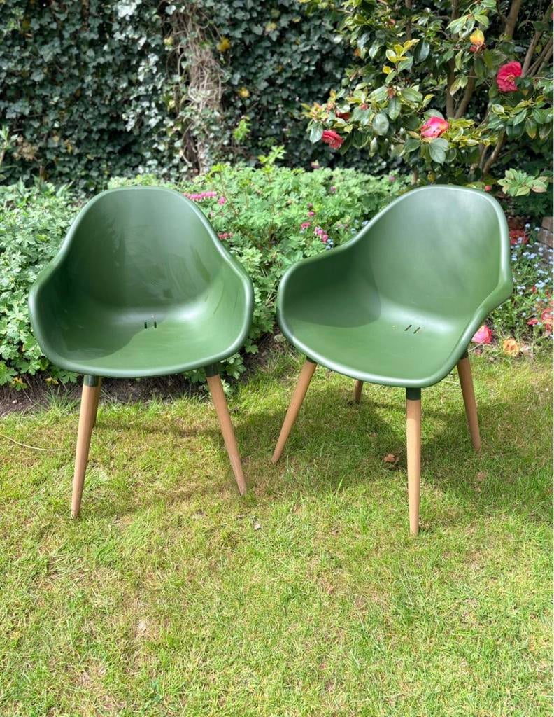 Groene tuinstoelen met houten poten, Ophalen, Zo goed als nieuw, Kunststof